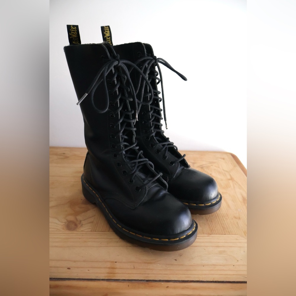 Dr. Martens 1914 Boots Size 5